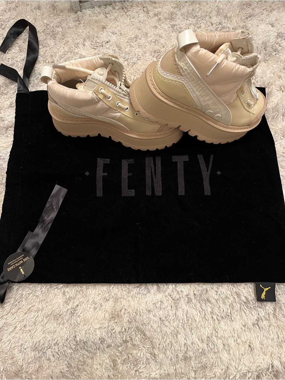 Authentic Fenty rhianna Puma Cream and Light Beige boots with box & velvet case. - Picture 11 of 12